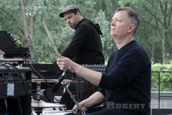 CAVERN OF ANTI-MATTER - 2016-05-29 - PARIS - Parc de la Villette - 